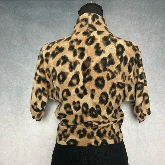 Wool and cashmere cheetah print shawl size small - Picture 4 of 5